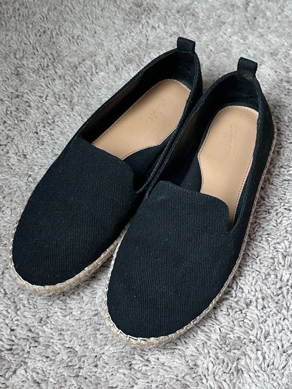 Target Universal Threads Flats - Picture 3 of 3